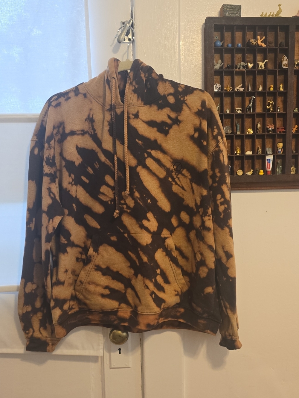Men's Tie-Dye Pullover Hoodie - Brown & Black